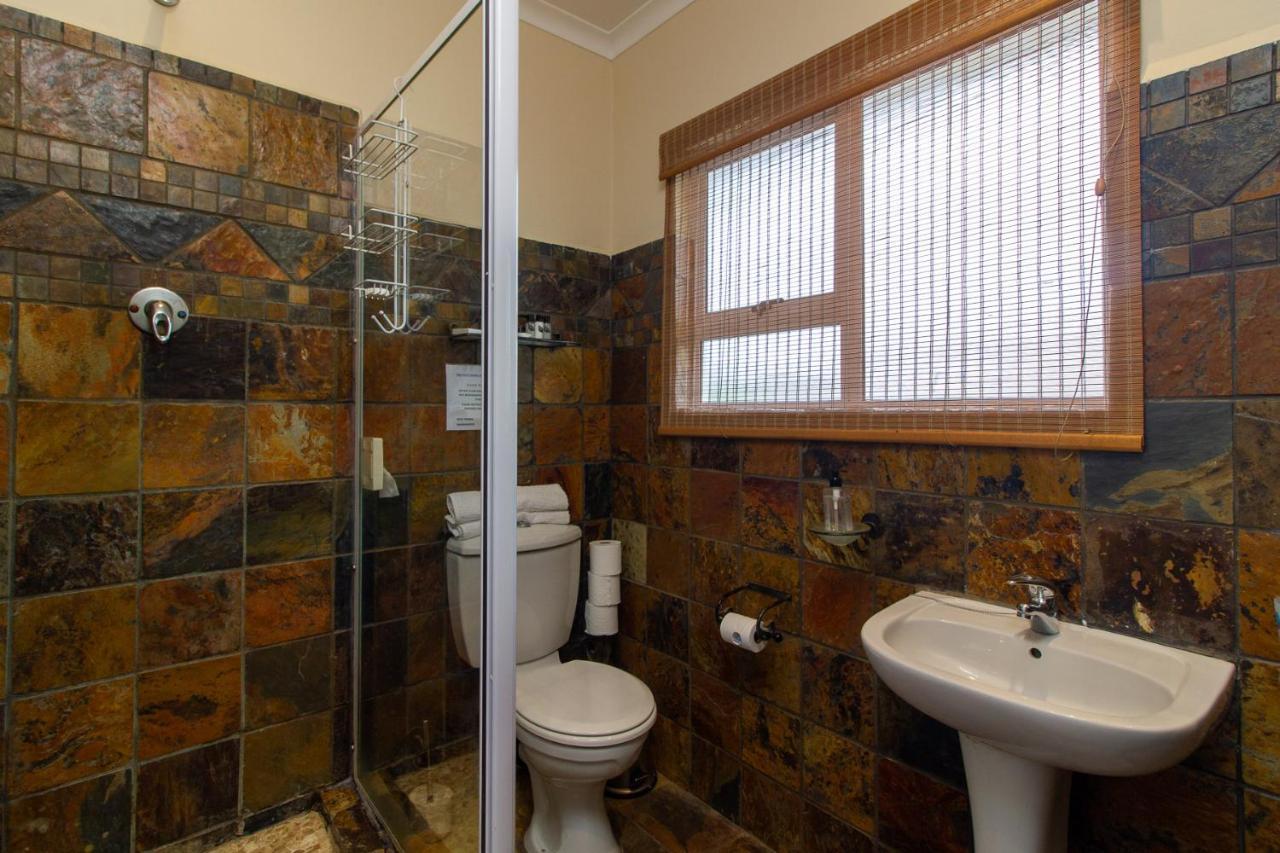 Dunwerkin Self Catering Appartement Kenton on Sea Buitenkant foto